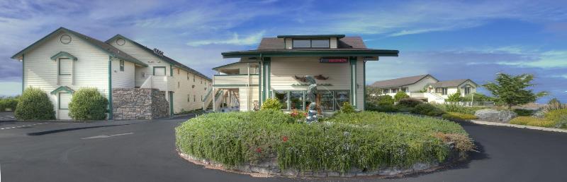 Emerald Dolphin Inn & Mini Golf Форт-Брэгг Экстерьер фото